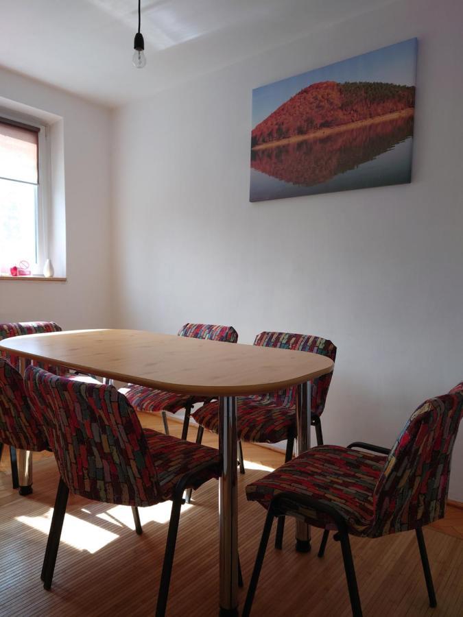 Simple And Comfortable Apartamento Miercurea Ciuc Exterior foto